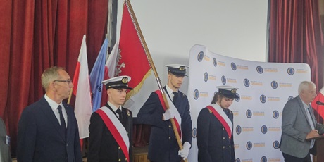 Powiększ grafikę: zakonczenie-roku-szkolnego-2024-2025-631040.jpg